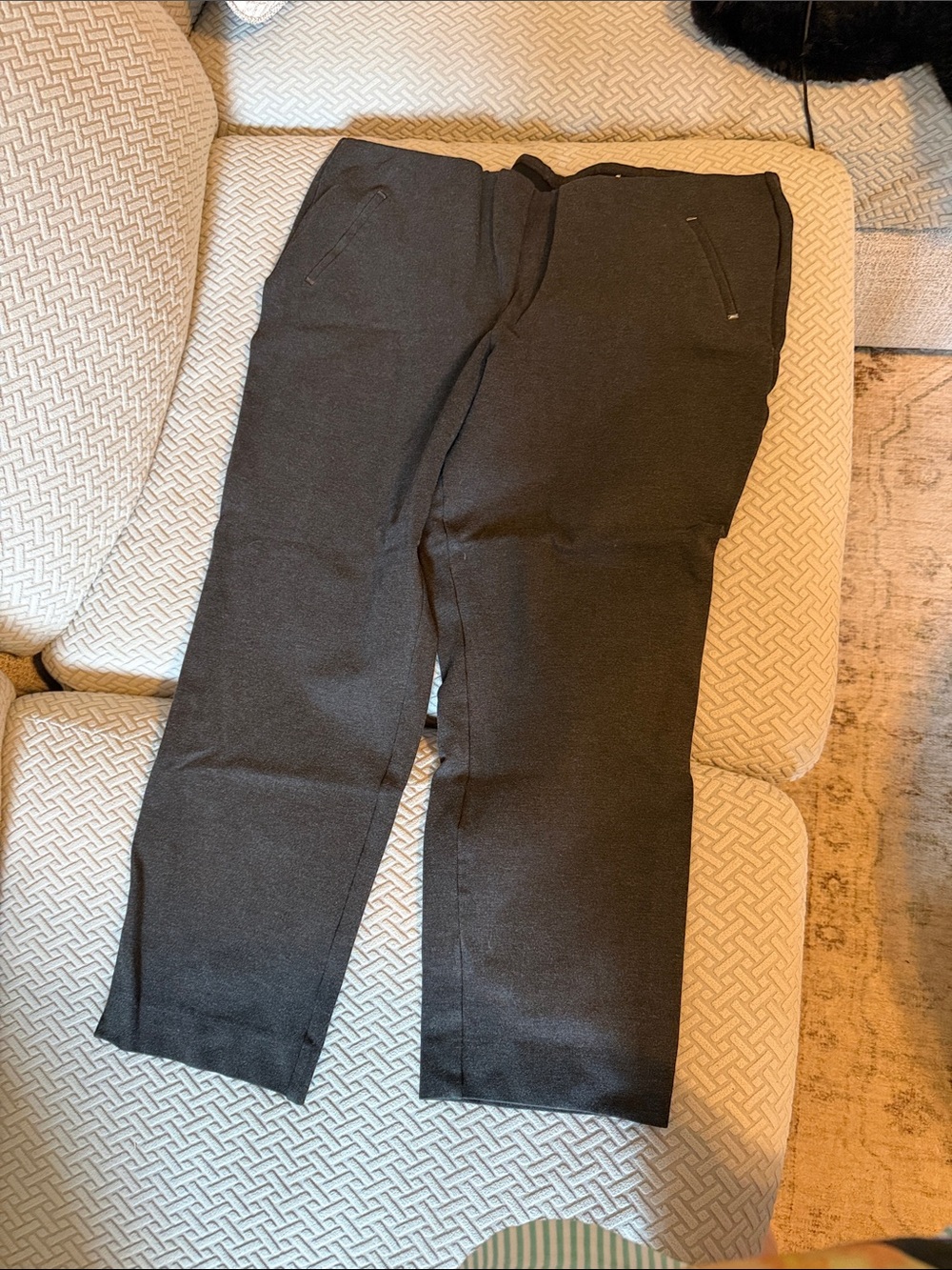 Chico's Women’s  grey Dress Pants - Modern Tailored Cut crop